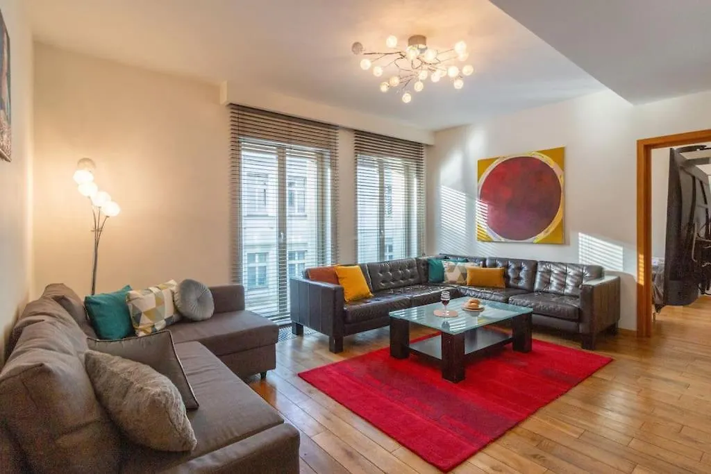 Haven, 2-Bedroom Apartment W/Underground Parking! Krakow 0*,  Poland