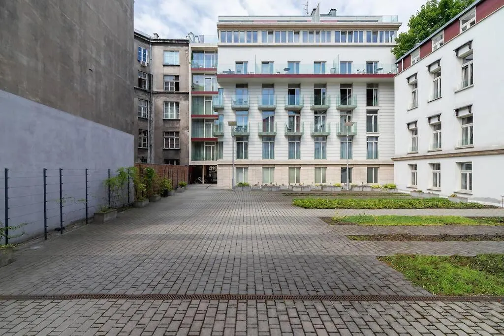 Haven, 2-Bedroom Apartment W/Underground Parking! Krakow 0*,